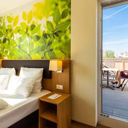 아파트호텔 Inhouse - Wohnen Auf Zeit 4*