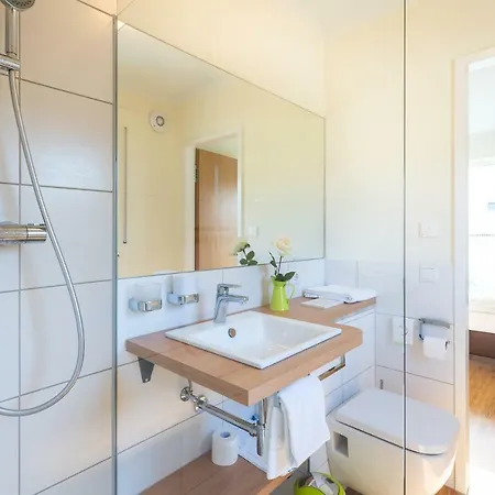 Inhouse - Wohnen Auf Zeit 4*