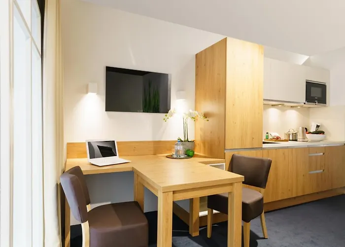 Appart hôtel Inhouse - Wohnen Auf Zeit 4*