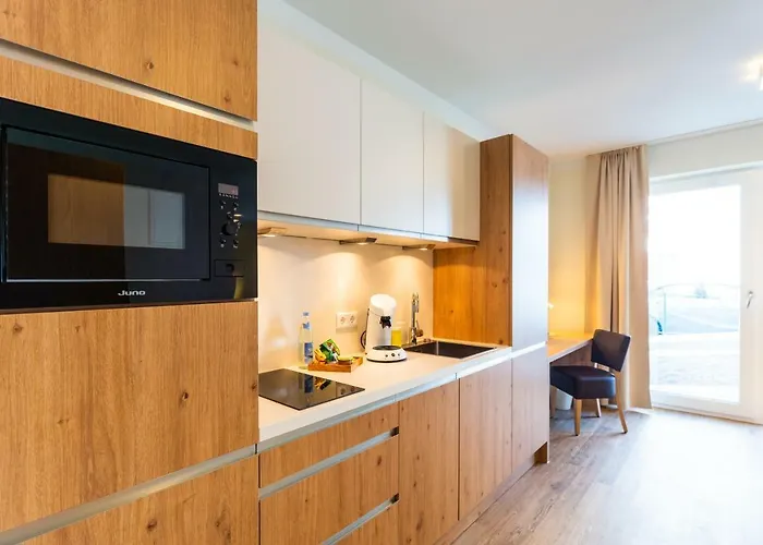 Appart hôtel Inhouse - Wohnen Auf Zeit 4*